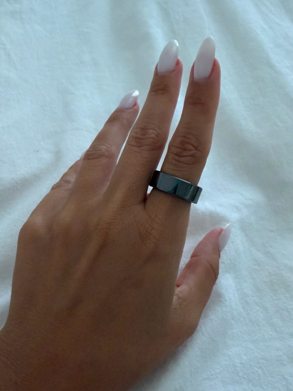 Oura Ring Gen 3 Heritage shiny black.